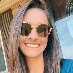 Meet your Posher, Valerie